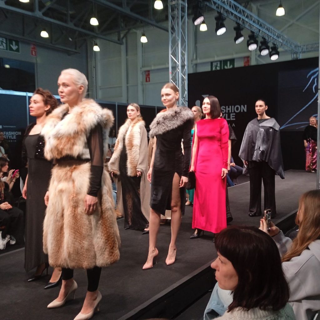 Fashion Style по-русски: Международная выставка лёгкой промышленности